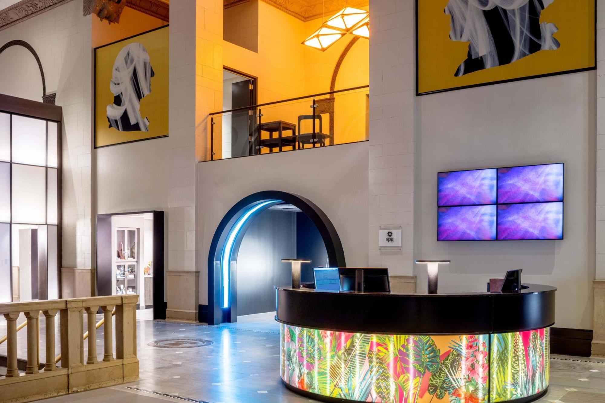 Aloft Downtown Hotel