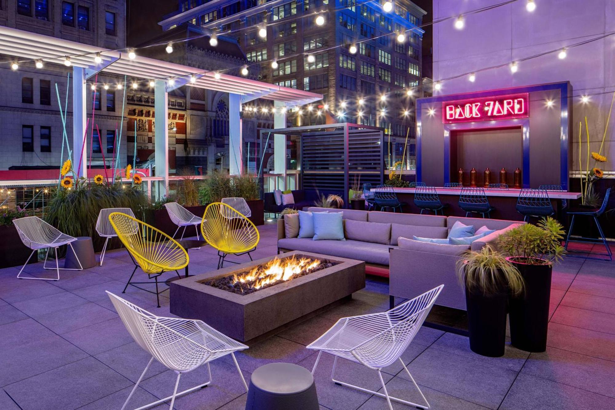 Aloft Downtown Hotel 3*