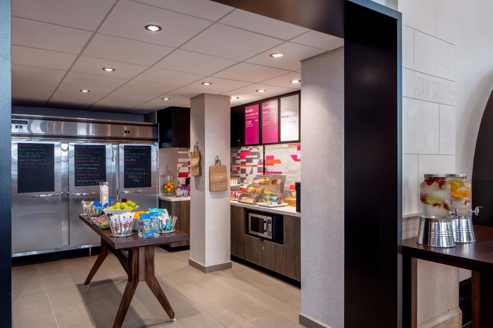 Aloft Downtown Philadelphia